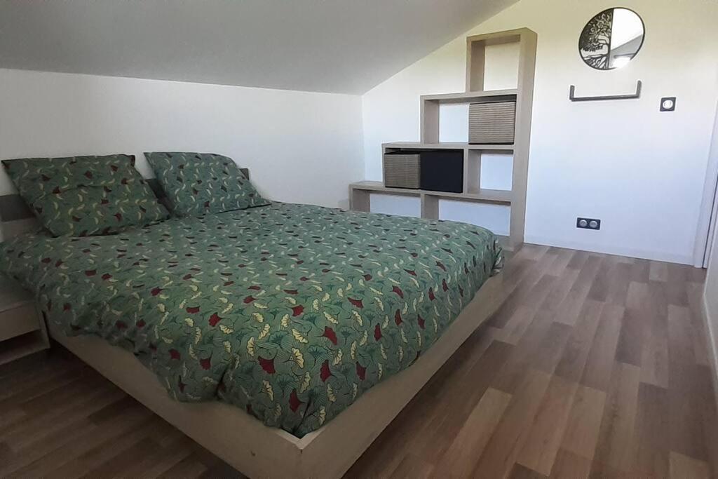 Appartement 60M² -Clonas /Vareze Екстериор снимка